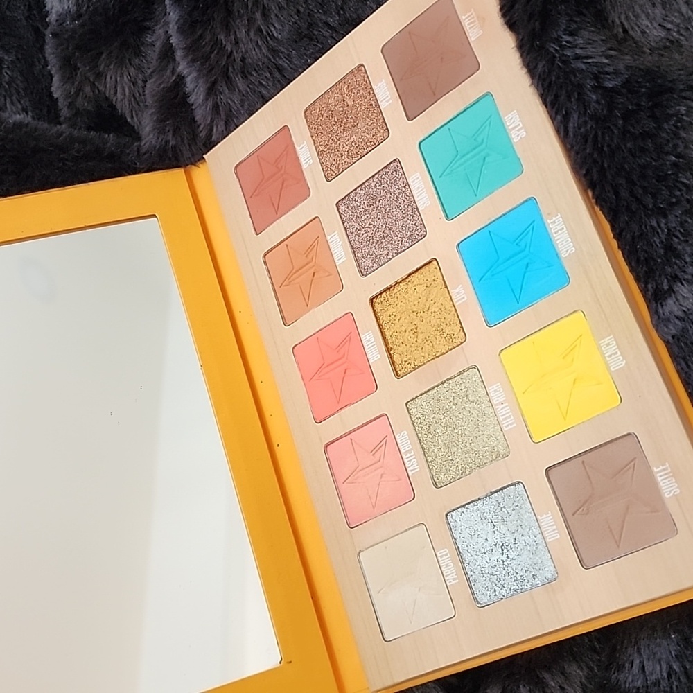 Jeffree Star Thirsty Eyeshadow Palette with Mirror